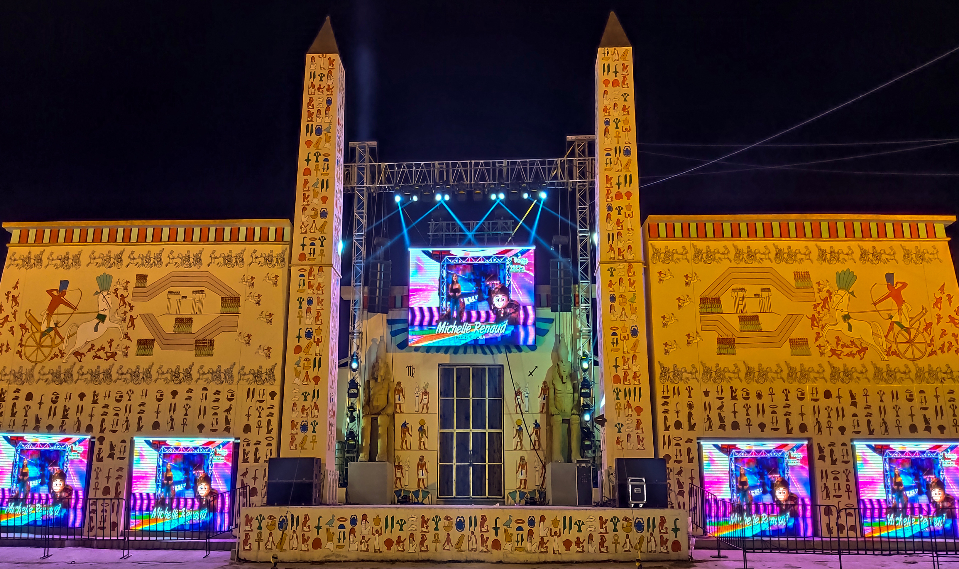 ESCENARIO DE ESPECTÁCULOS, TEMPLO DE LUXOR