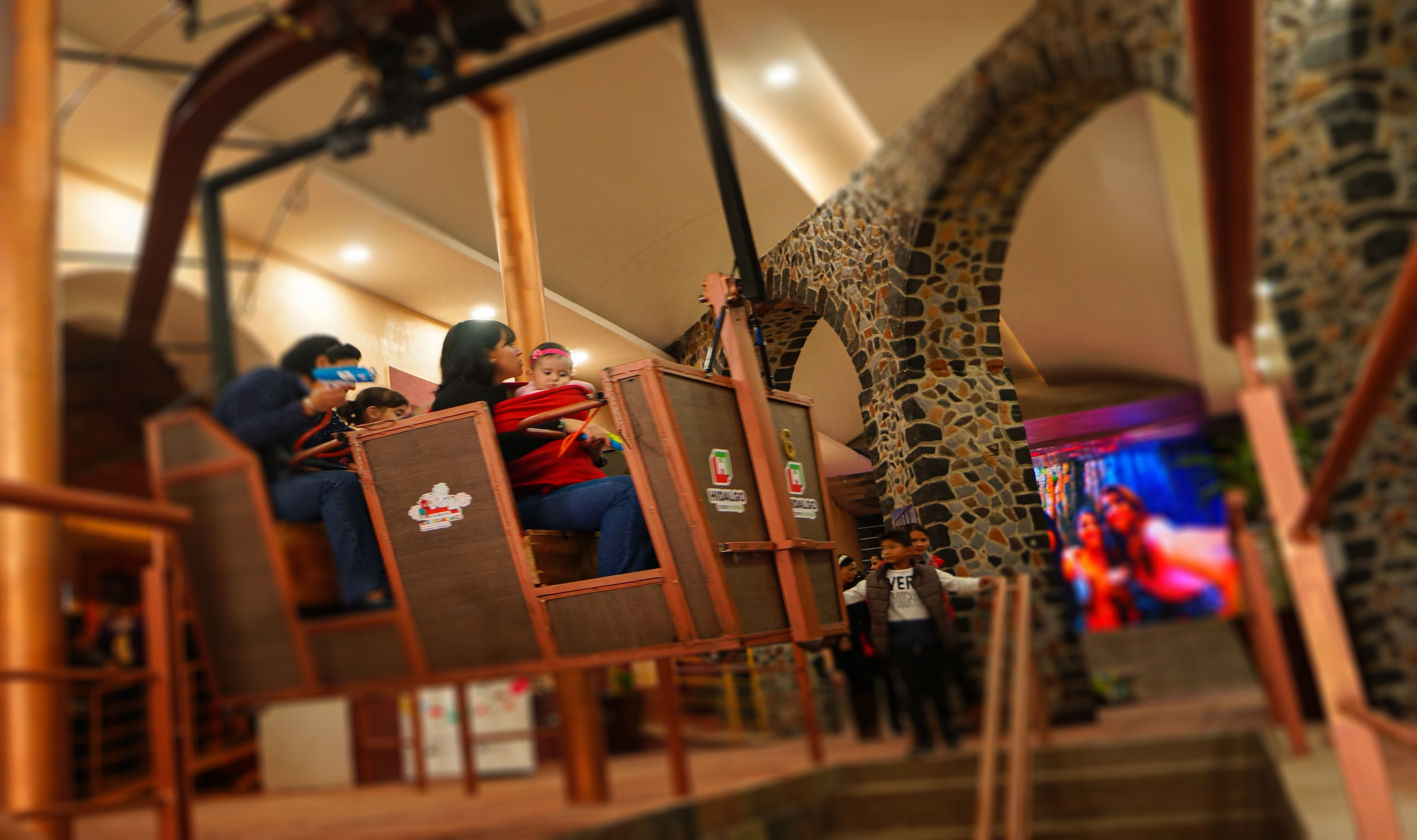 PABELLON TURISTICO INTERACTIVO